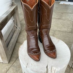 Vintage boots , complete your loom with beautiful boots